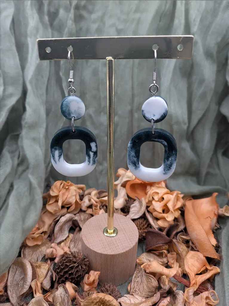 Boucle d'oreille- Auriga émeraude - Octogone arrondi - crochet.webp