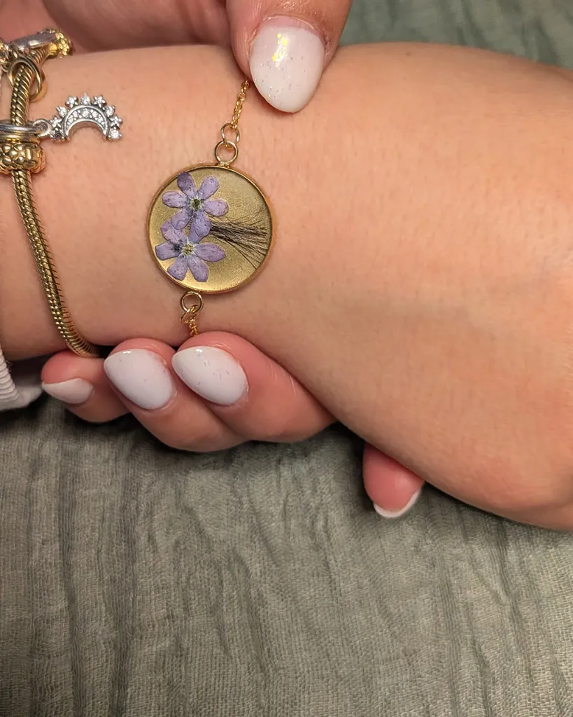 Photo bracelet violette.webp